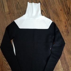 Athleta Summit Sweater Turtleneck, Size M